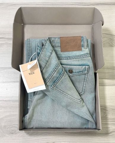 VGU0393-Quần jean dài túi sau đính nút (quần lẻ)