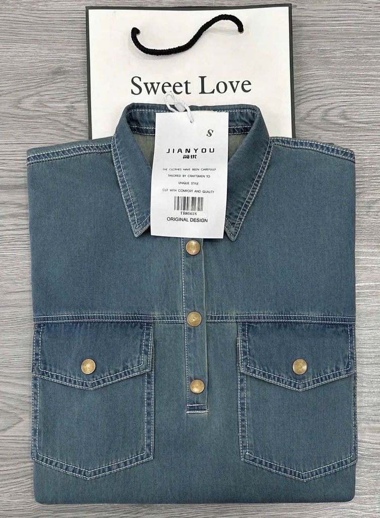 TB8161-Đầm Jean suông cổ sơ mi phối túi CC