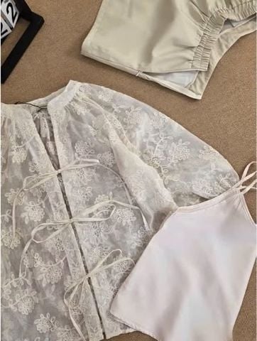 VGU0465-Set áo tơ thêu hoa cột nơ, áo 2 dây,quần short Kem