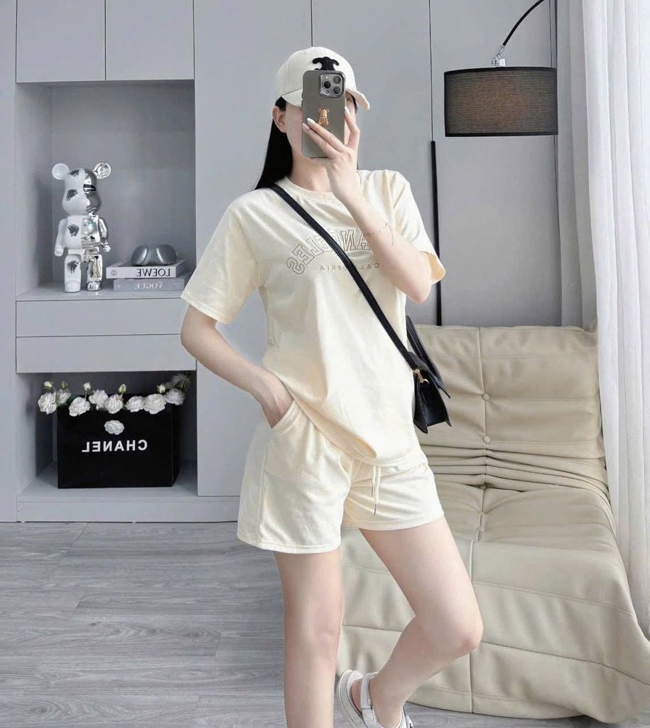 KS0867-Set thun, áo thêu chữ+quần short Kem