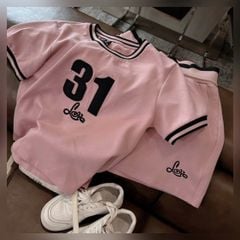 VGU0478-Set áo phối viền số 31, quần short thêu chữ Hồng