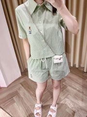 TB8506-Set áo sơ mi+quần short kẻ sọc thêu gấu Xanh Lá