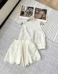 TQ4338-Set xô thêu, áo sát nách chân bèo+quần short viền lazer Kem