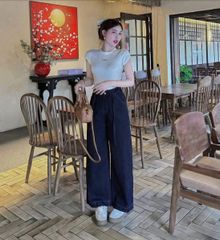 KS0884-Set áo thun body thêu chữ Sarin, quần jean suông