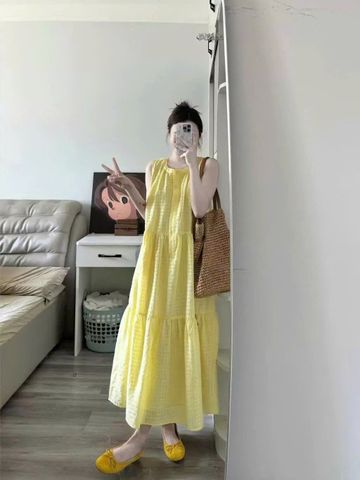 KS0865-Đầm suông phối nút Vàng