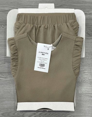 TB8504-Set áo sát nách nhúng bèo phối nút sau lưng +CV dài Nâu