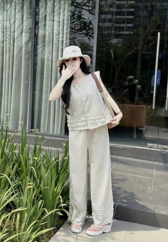 TQ4346-Set áo nút bọc+quần suông viền bèo Kem