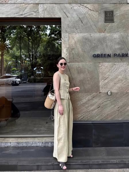 KS0870-Set basic, áo sát nách, quần suông Kem