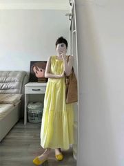 KS0865-Đầm suông phối nút Vàng