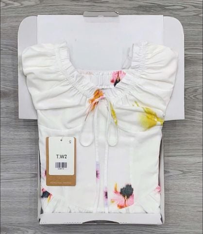KS0873-Đầm ngắn cổ V nhúng bèo họa tiết hoa