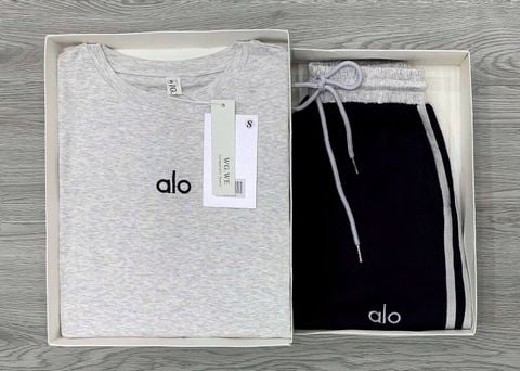 KS0912-Set áo thun body thêu alo Xám, quần short phối viền sọc Đen