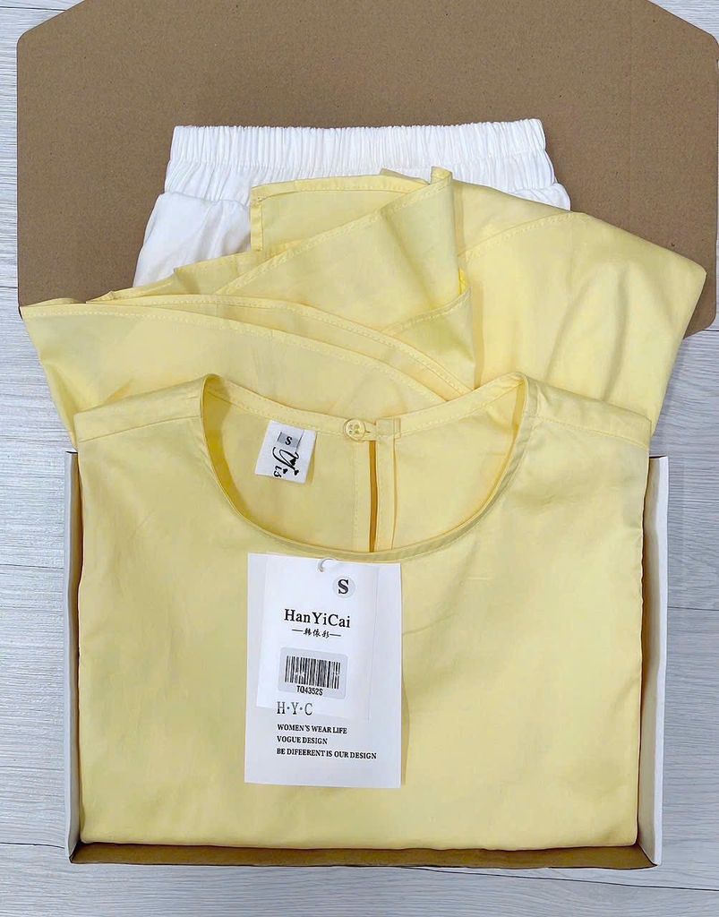 TQ4352-Set áo kiểu, quần short Trắng