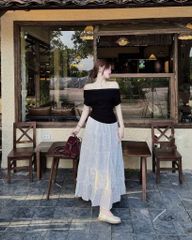 KS0896-Set áo bẹt vai, CV tầng thêu hoa Trắng (áo đen)