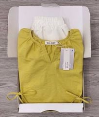 KS0909-Set áo vàng cổ V cột nơ eo, quần short Trắng