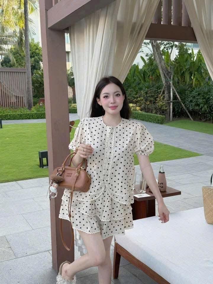 TB5751 - SET ÁO TAY BỒNG + CHÂN VÁY TẦNG CHẤM BI