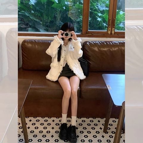 QCC0022-Áo dạ phối túi, viền tua rua Kem