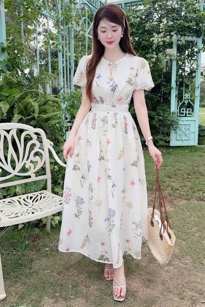 TB5754 ĐẦM HOA TAY PHỒNG CỔ SẺ V