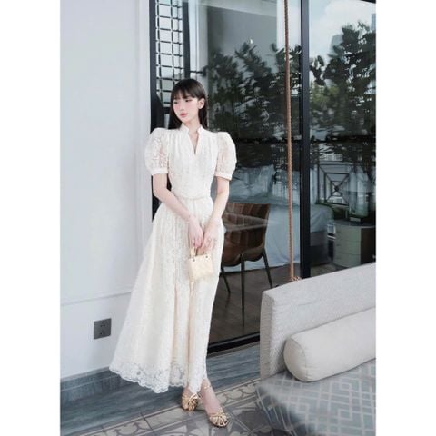 LEN1078-Đầm tơ thêu cổ trụ nút ngọc CC + bell Kem