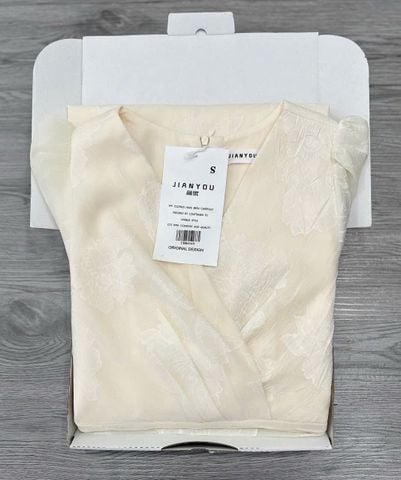 TB8316 ĐẦM HOA KEM VÀNG CAO CẤP