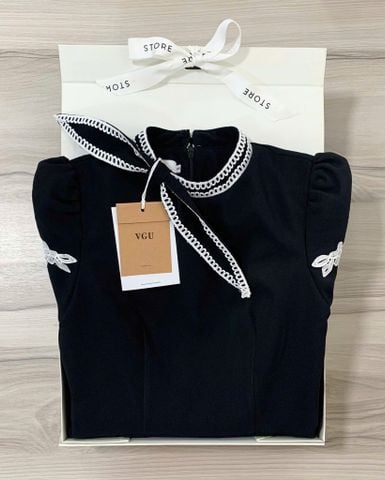 VGU0372 ĐẦM ĐEN TK CỔ NƠ