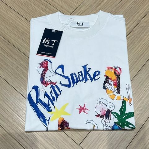 TUN0258 Áo thun kick snake Trắng