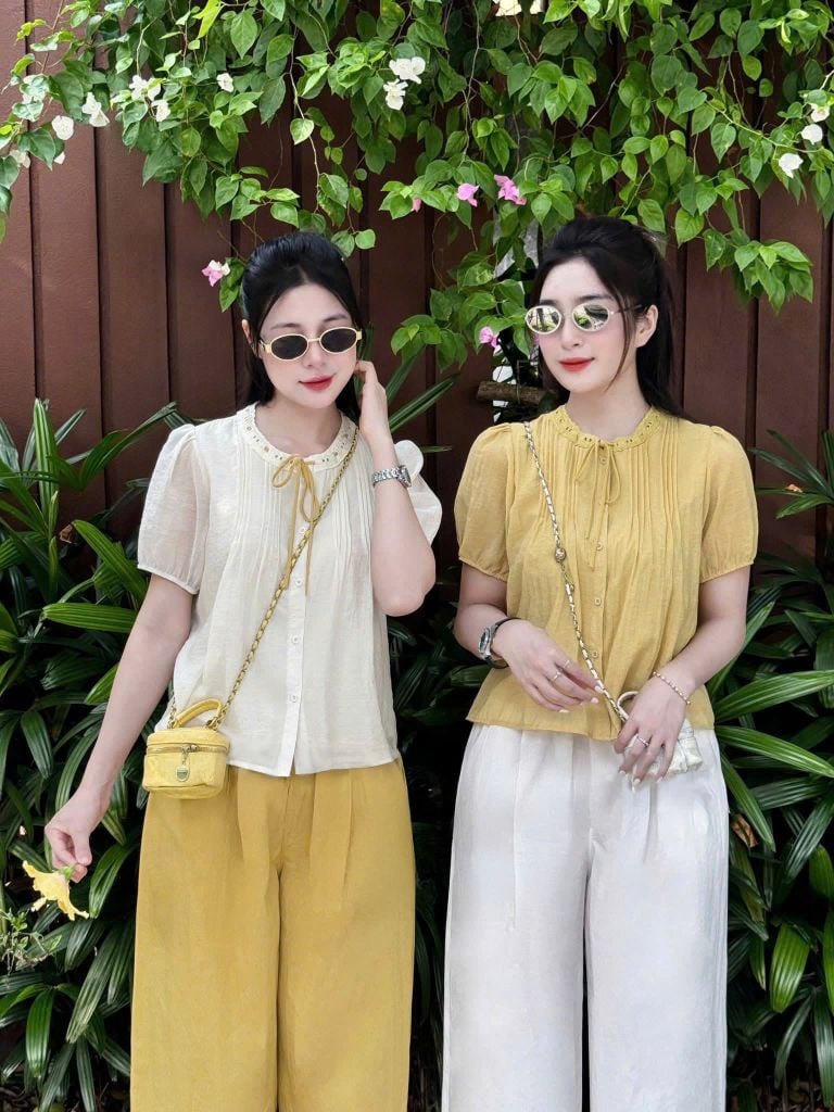 KS0843 Set áo xếp li nơ ngực, Quần dài (áo Vàng - quần Kem)