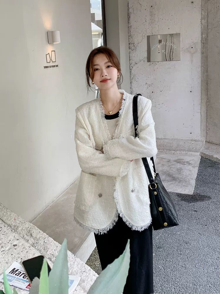 QCC1123 KHOÁC DẠ KEM PHỐI NÚT KIM LOẠI