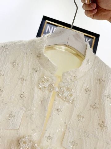 QCC0032 KHOÁC DẠ KIM SA NÚT NGỌC KEM