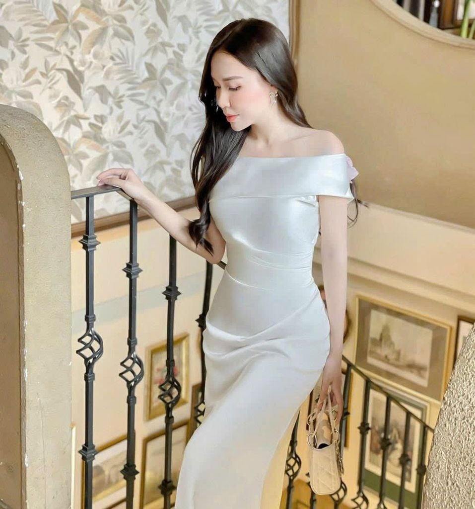 SHE3555-Đầm bệt vai Trắng