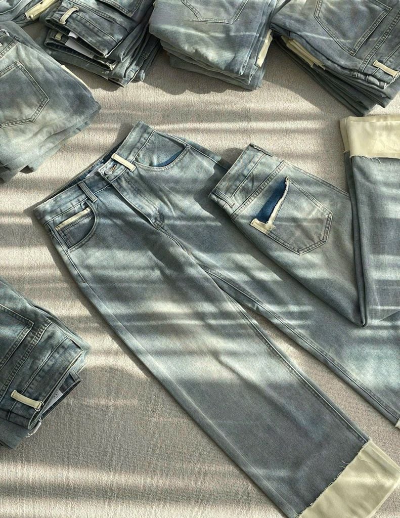 VGU8777-Quần jean QC lật gấu (quần lẻ)