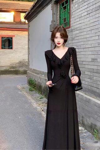 VRA0221 - Đầm body cổ bèo eo đính hoa Đen