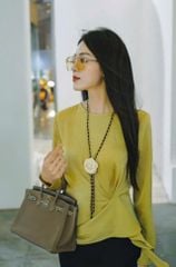 VGU8958 SET ÁO LỤA NHẤN EO, CV ĐUÔI CÁ (VÀNG)