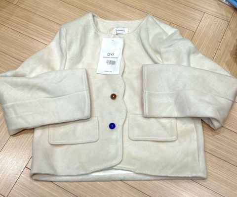 QCC0158 -Áo khoác dạ lông nút màu (Kem)