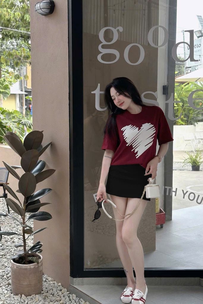 VGU8866 ÁO THUN ĐỎ IN HÌNH TIM