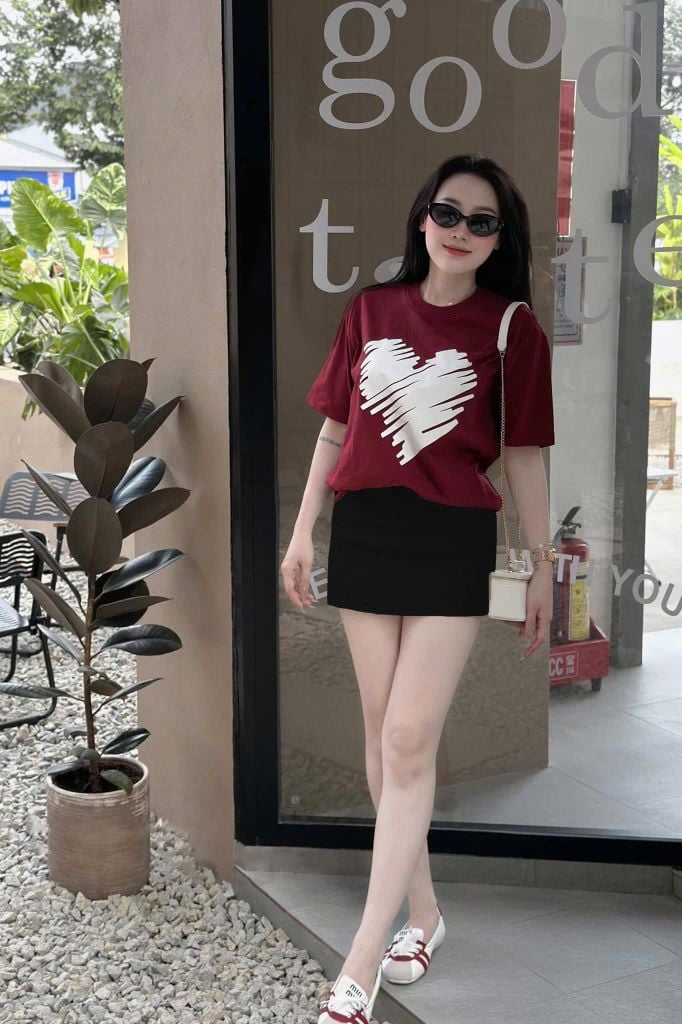 VGU8866 ÁO THUN ĐỎ IN HÌNH TIM