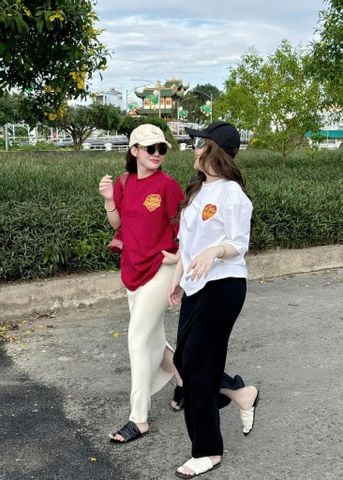 VRA0327-Set QC áo thun đỏ in tim, CV dài Kem