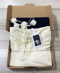 VGU8987-Set áo bệt vai, CV dài Đen ( áo Kem - kèm dây hoa cột eo)