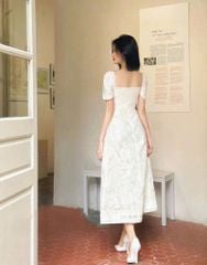 SKY7516 - Đầm ren dài cổ vuông kem