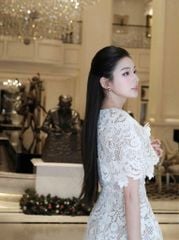 VGU9128- Đầm ren ngắn +tag hoa