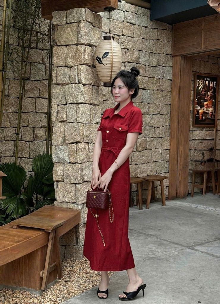 VGU9133-Đầm dài phối túi Đỏ (kèm dây cột eo)