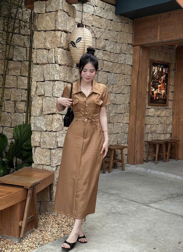 VGU9132-Đầm dài phối túi Nâu (kèm dây cột eo)