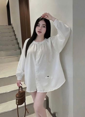 TB7577-Set áo tay dài thêu họa tiết, quần short Trắng