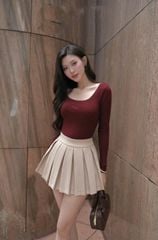 VGU9252-Set áo tay dài thêu chữ, CV xếp ly