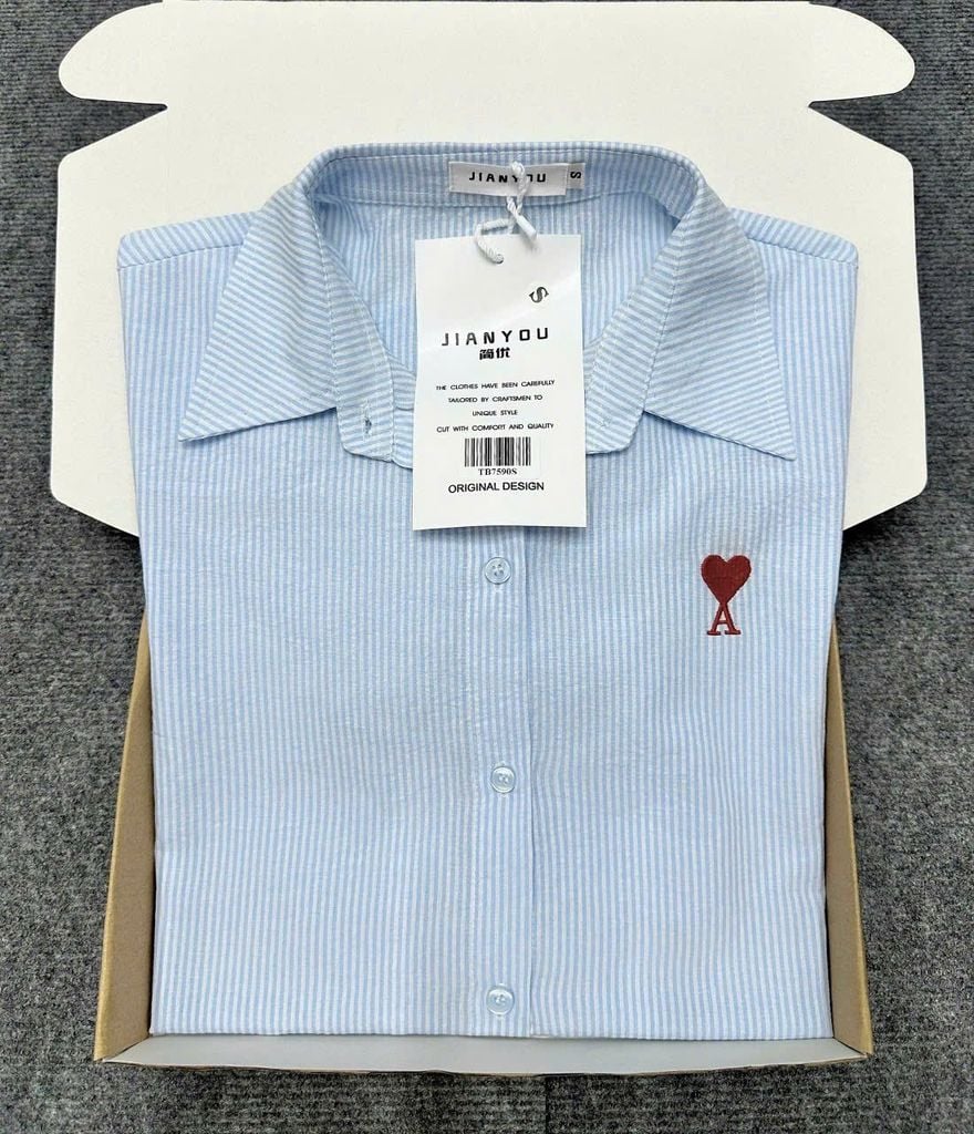 TB7590 ÁO SƠMI SỌC THÊU TIM (XANH BIỂN)