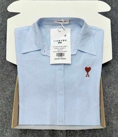 TB7590 ÁO SƠMI SỌC THÊU TIM (XANH BIỂN)