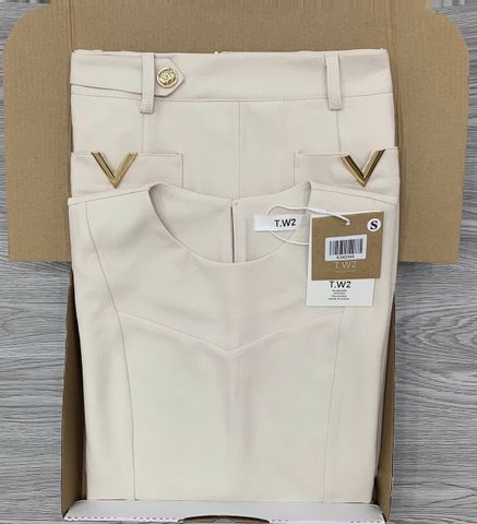 KS0256 SET ÁO BASIC, CV DÀI (KEM)