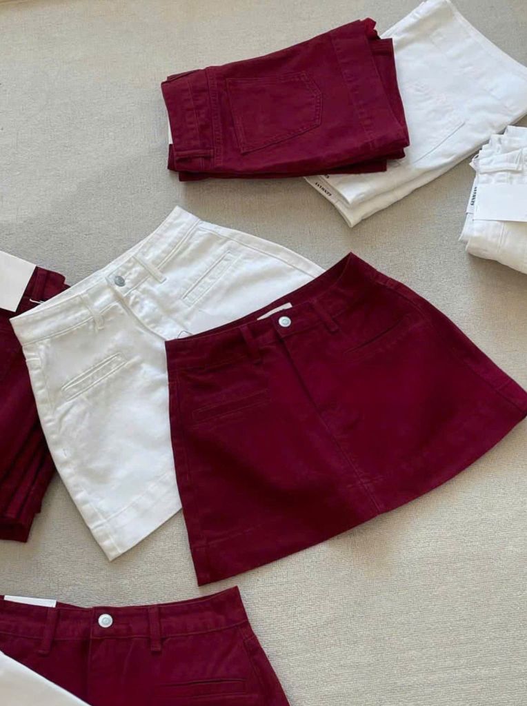 VGU9414 CHÂN VÁY KAKI NGẮN (ĐỎ)