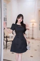 TQ3992-Đầm tay phồng tùng đính nơ Đen