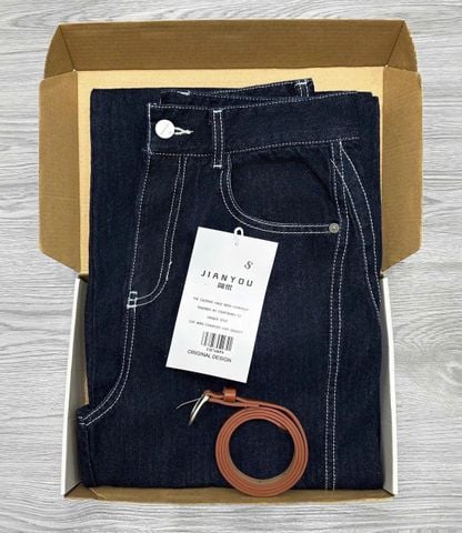 TB7685 QUẦN JEANS CHẠY CHỈ KÈM NỊT