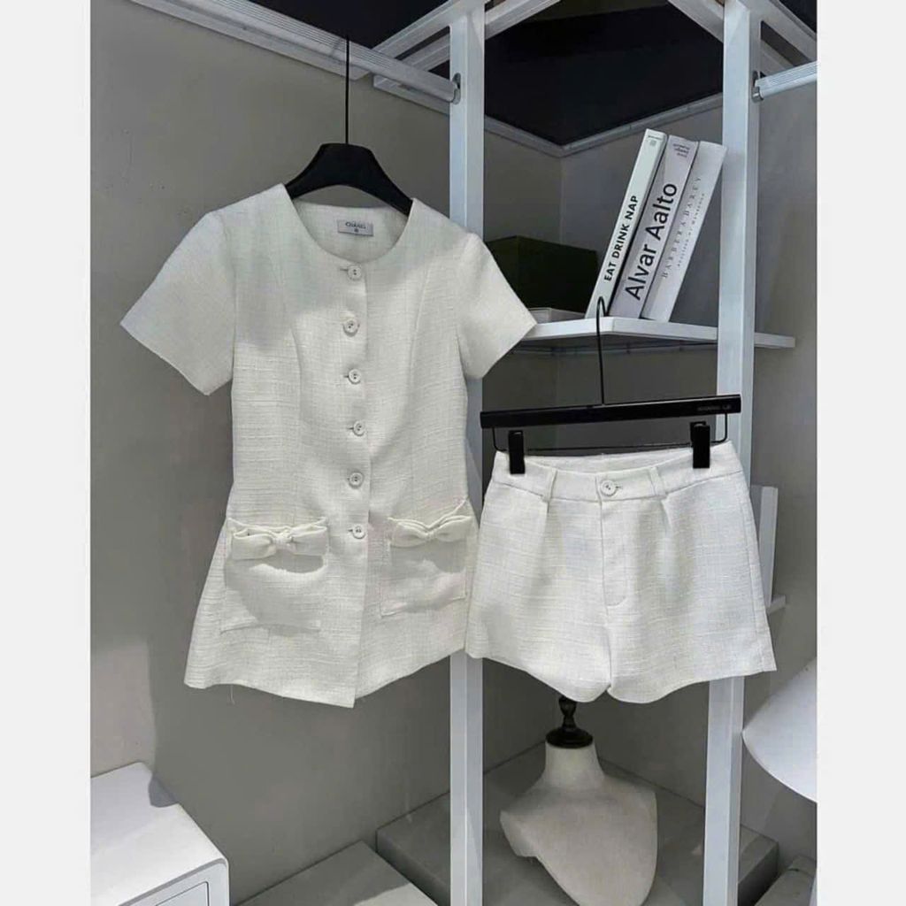 SKY7715 SET ÁO NƠ NÚT BỌC CC, QUẦN SHORT (KEM)